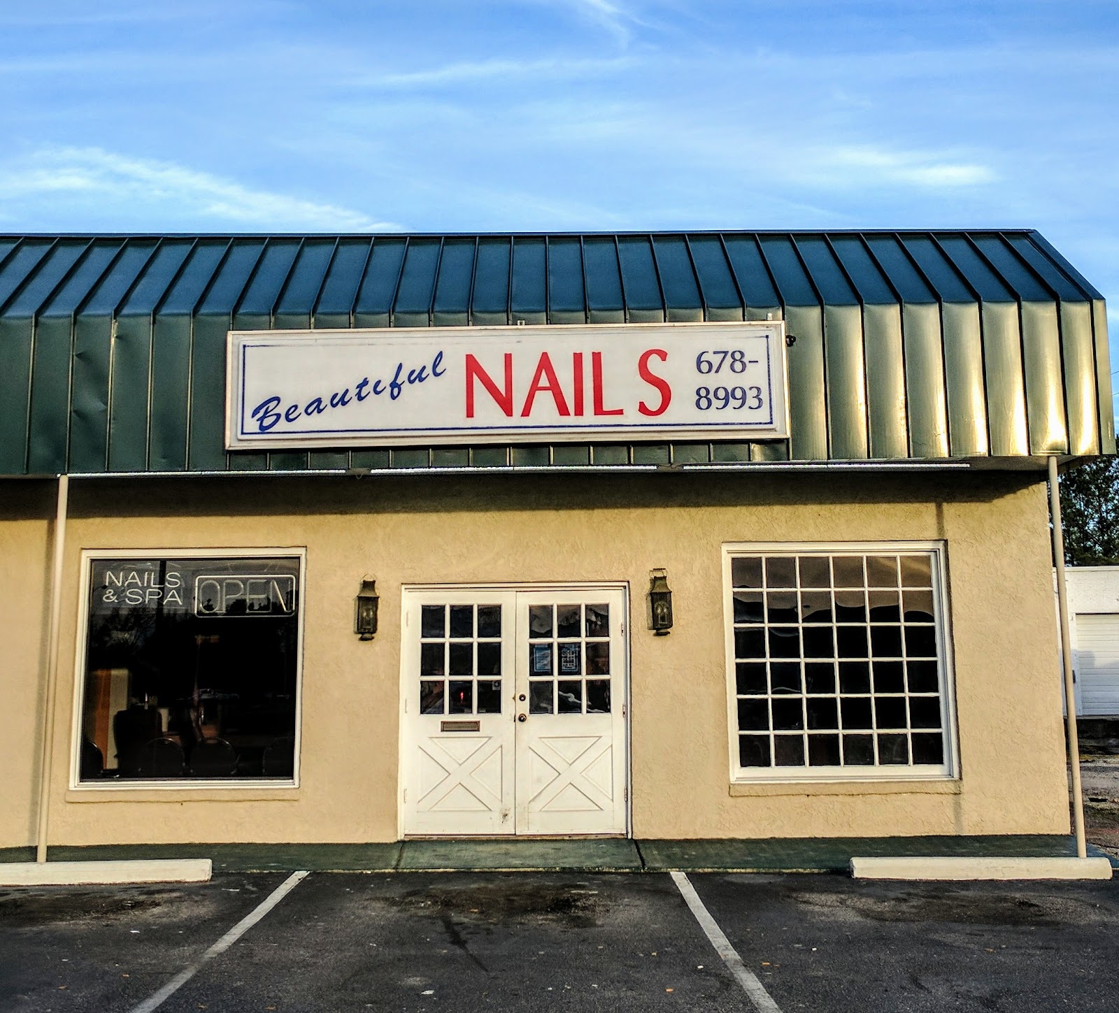 Beautiful Nails & Tanning nail photo 6